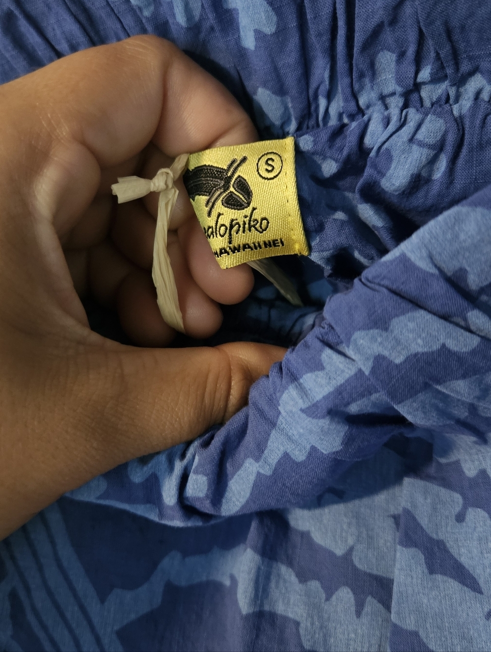 KEALOPIKO STRAPLESS MUU - SIZE SMALL - HALANALANA PRINT - BLUE COLOR - Picture 4 of 5